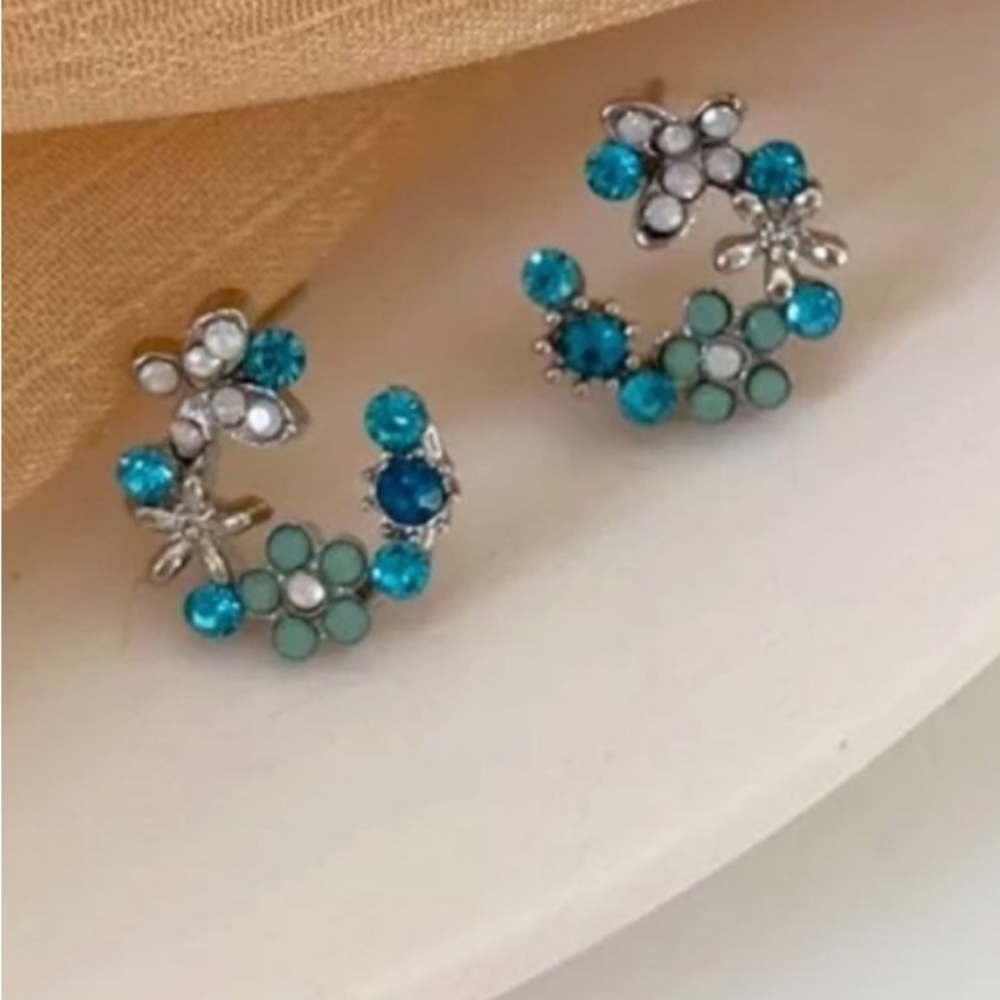 Petite Multi Color Crystal Flowers Blue Stud Earrings NEW